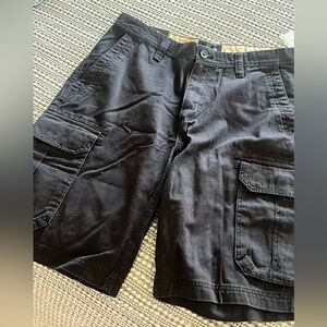 BRAND NEW never worn St John’s Bay, Men’s navy cargo shorts